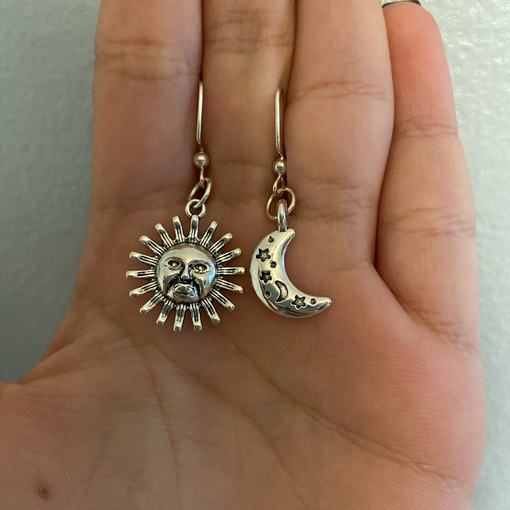 star and moon earrings